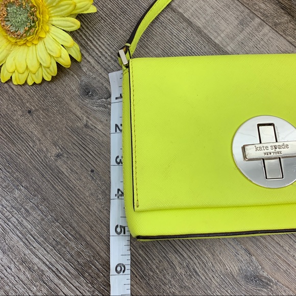 Kate Spade New York Newbury Lane Sally Crossbody Bag Highlighter Yellow - Picture 4 of 12